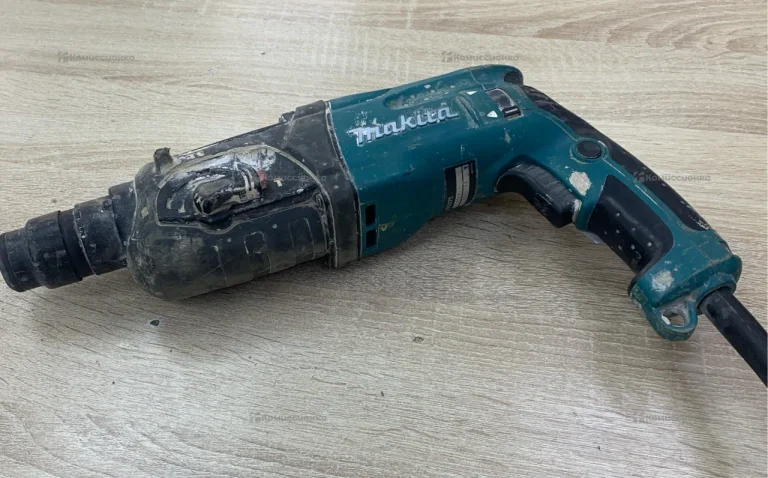 Перфоратор makita HR2470