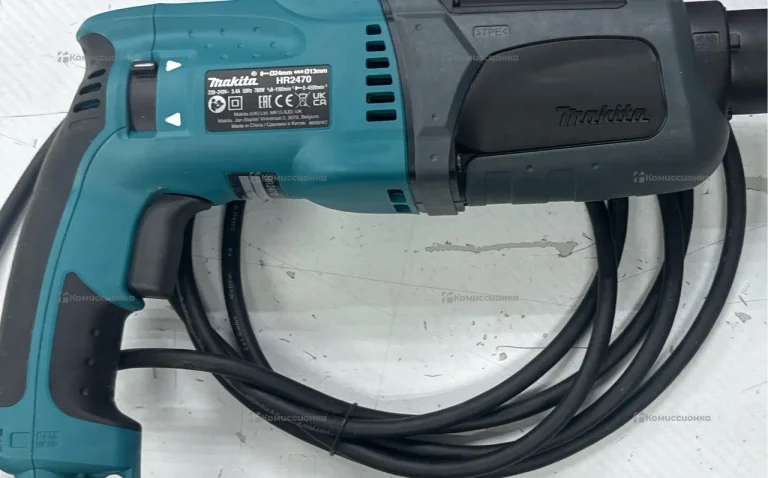 Перфоратор Makita HR2470 2024 г.