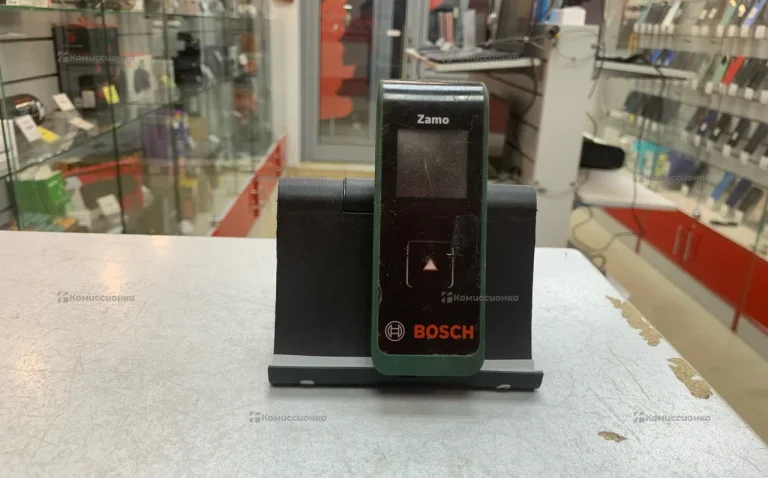 Лазерный дальномер Bosch Zamo