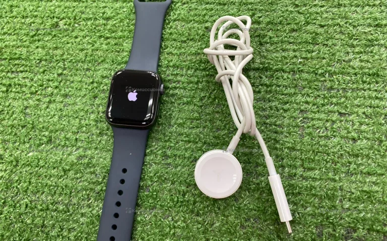 Часы  Apple Watch SE 40mm