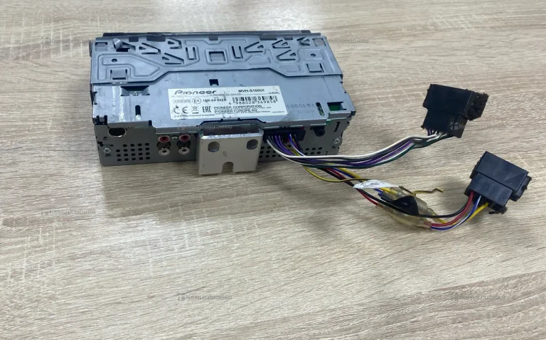 Автомагнитола  pioneer mvh-S100Ul