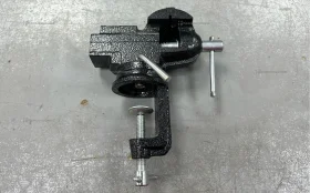 Тиски настольные зубр