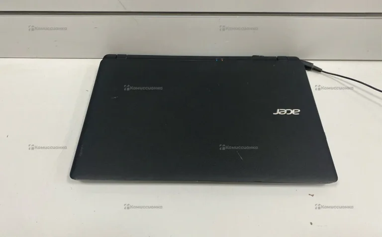 Ноутбук Acer Aspire ES1 Pentium N3710