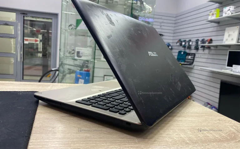 Ноутбук  asus x541u