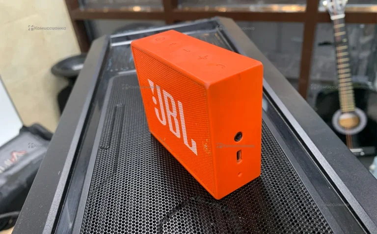 Колонка  JBL Go