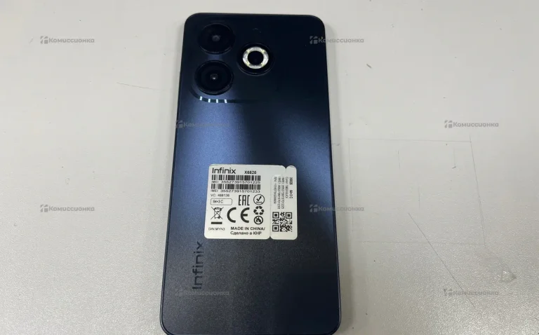 Infinix Smart 8 3/64 ГБ