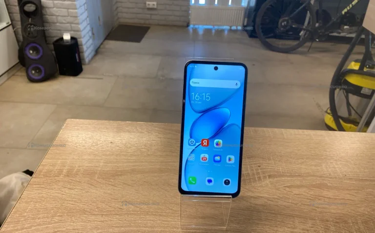 Tecno Spark Go 1 3/64Gb
