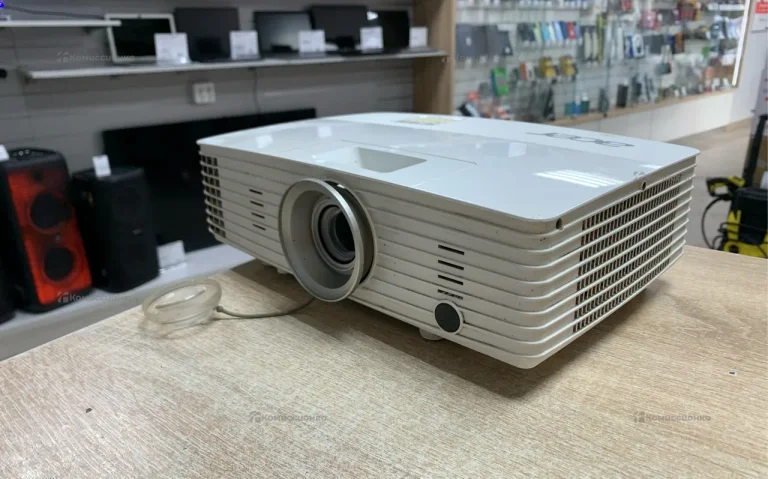 Проектор  ACER P1185