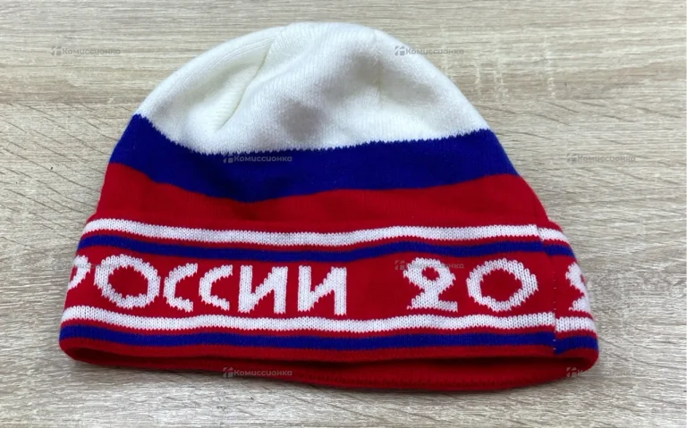 Шапка Россия