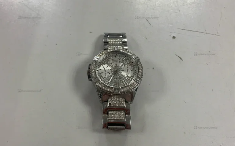 Часы  guess w1156l1