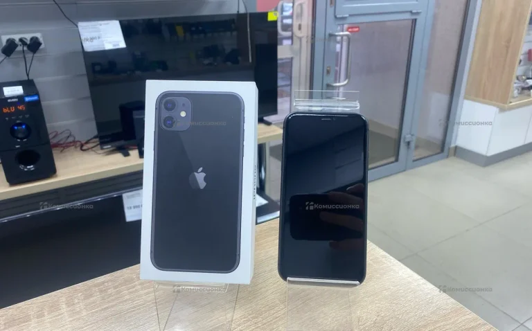 Apple iPhone 11 4/128 ГБ
