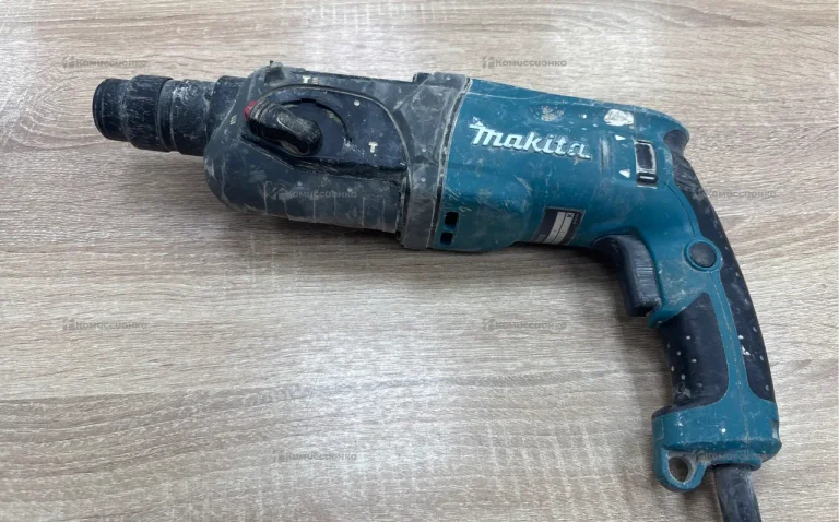 Перфоратор Makita HR2470