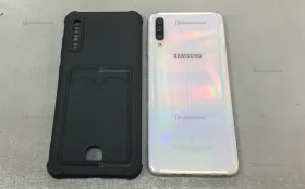 Samsung Galaxy A70 6/128 ГБ