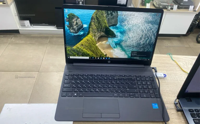 Ноутбук  hp 250 g8 netbook pc