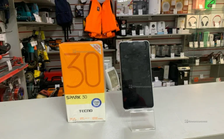 Tecno Spark 30 8/256 ГБ