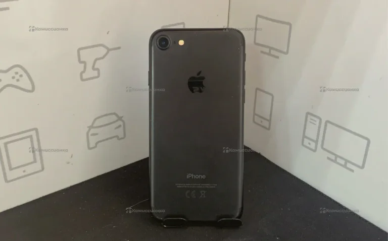 Apple iPhone 7 32 ГБ.