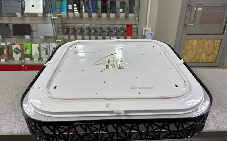 Светильник leek