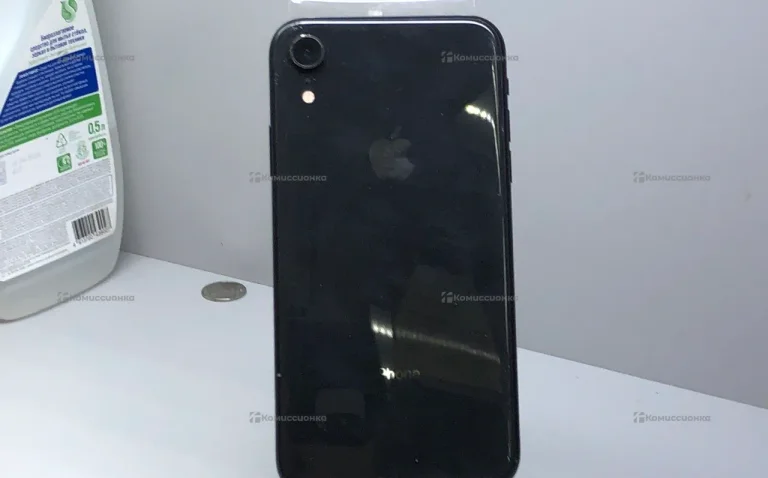 Apple iPhone XR 3/128 ГБ