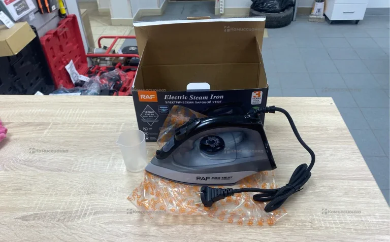 Электрический утюг RAF
