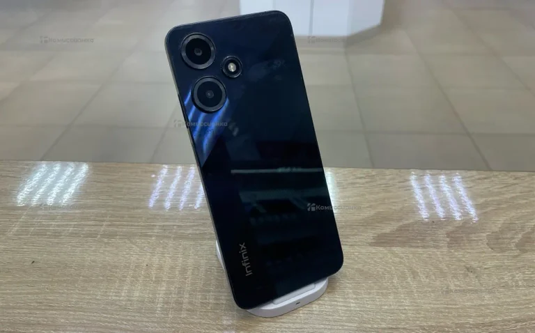 Infinix Hot 30 Play NFC 4/128 ГБ