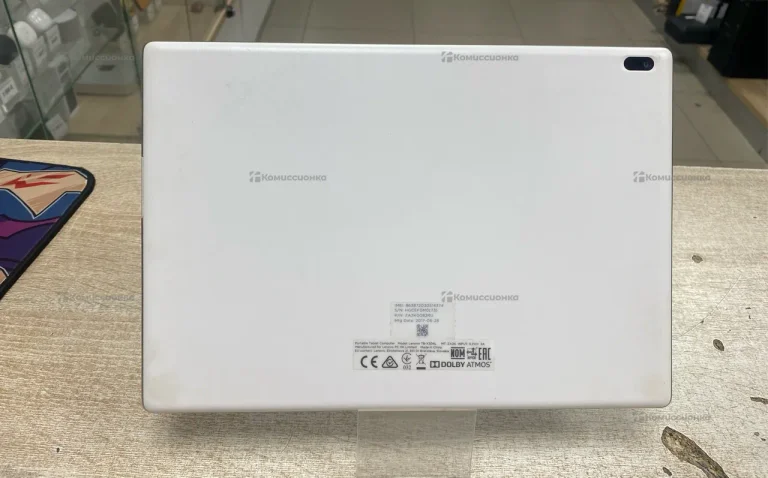 Планшет Lenovo Tab 4 TB-X304F 16Gb 3G