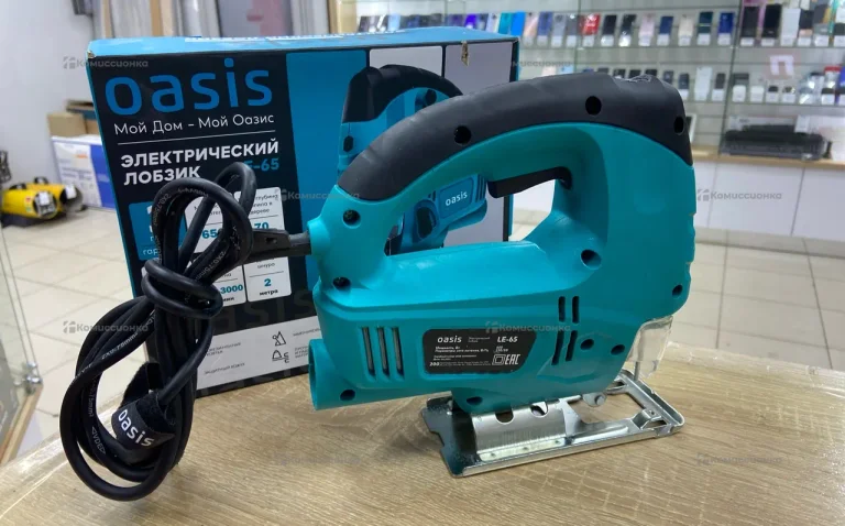 Электролобзик Oasis LE-65