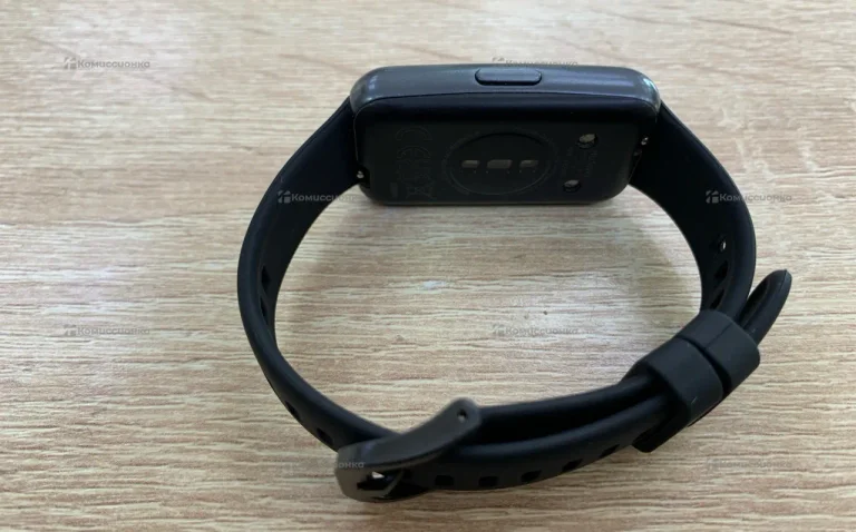Часы  Honor Band 7