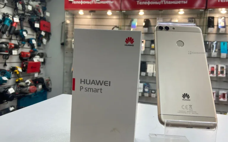 Huawei P smart 3/32 ГБ
