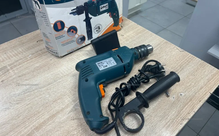 Ударная дрель Bort BSM-650
