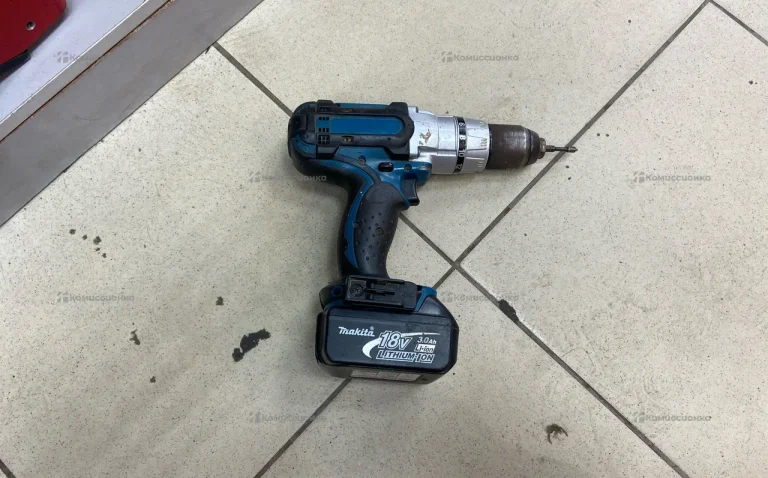 Шуруповерт Makita