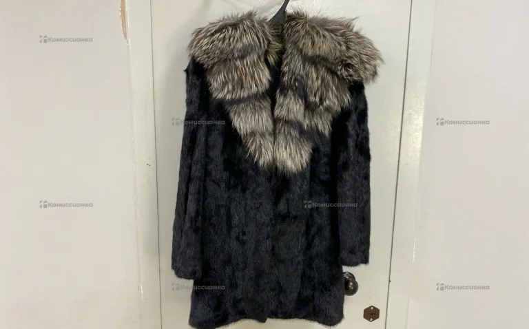 Норковая шуба с меховым капюшоном 50-52р