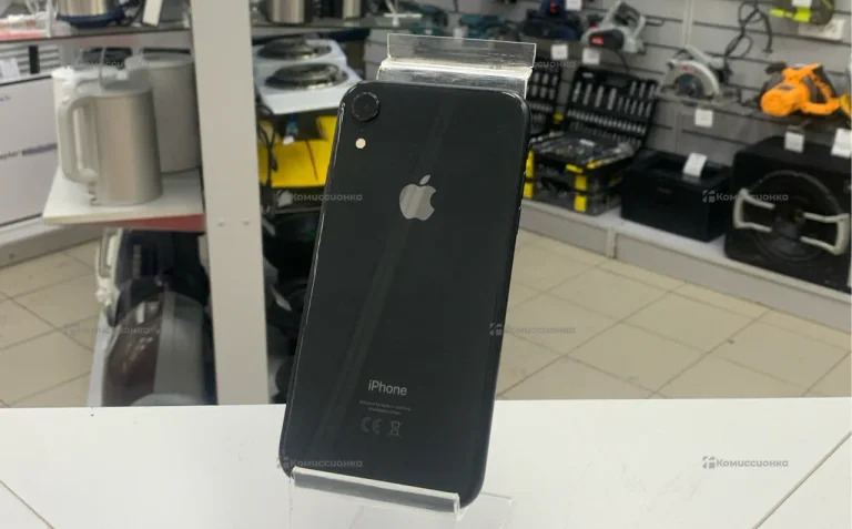 Apple iPhone XR 3/64 ГБ