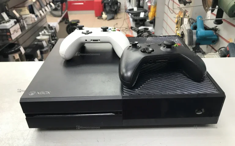 Приставка Xbox One 500 GB