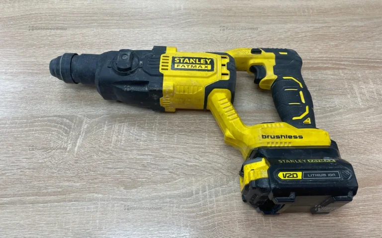 Перфоратор аккумуляторный Stanley Fatmax FMCD900