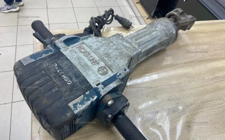 Отбойный молоток Bosch GSH 27 VC