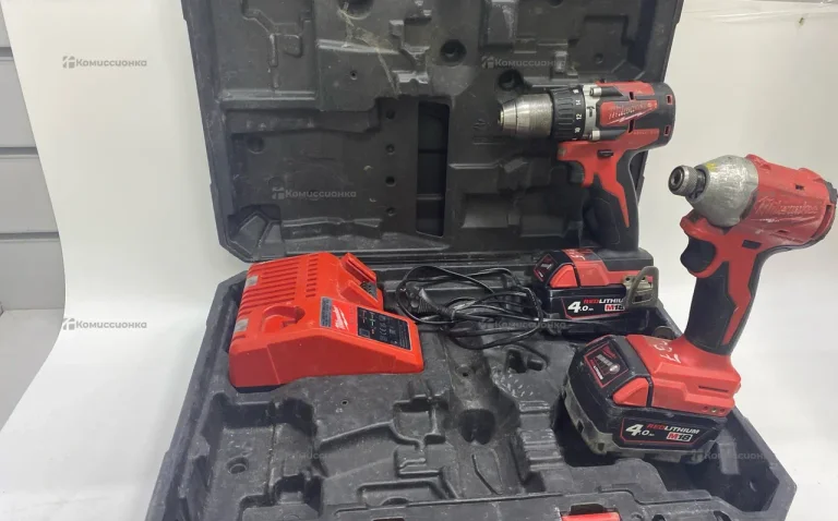 Набор инструментов Milwaukee M18 CBLDD-402C