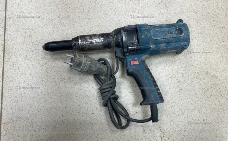 Заклёпочник TAC500A