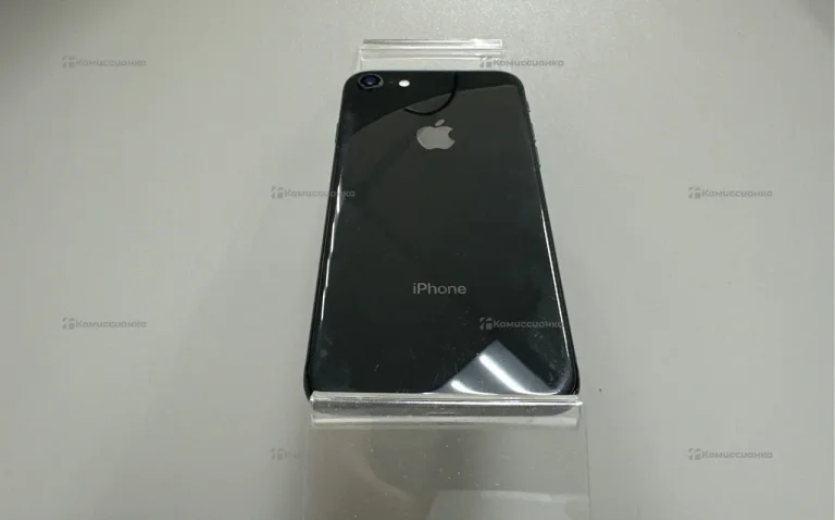 Apple iPhone 8 2/64 ГБ