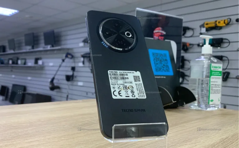 Tecno Spark 30C 4/128 ГБ