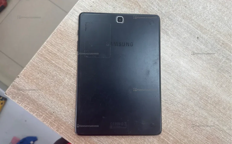 Планшет Samsung Galaxy Tab A 9.7 SM-T555 16Gb