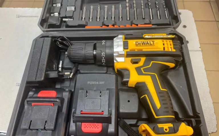 Дрель шуруповерт DeWalt DF331D