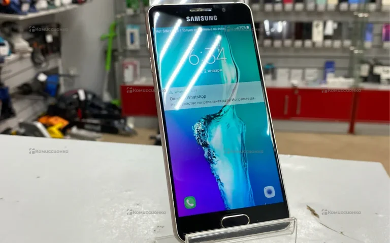 Samsung Galaxy A3 (2017) 2/16 ГБ