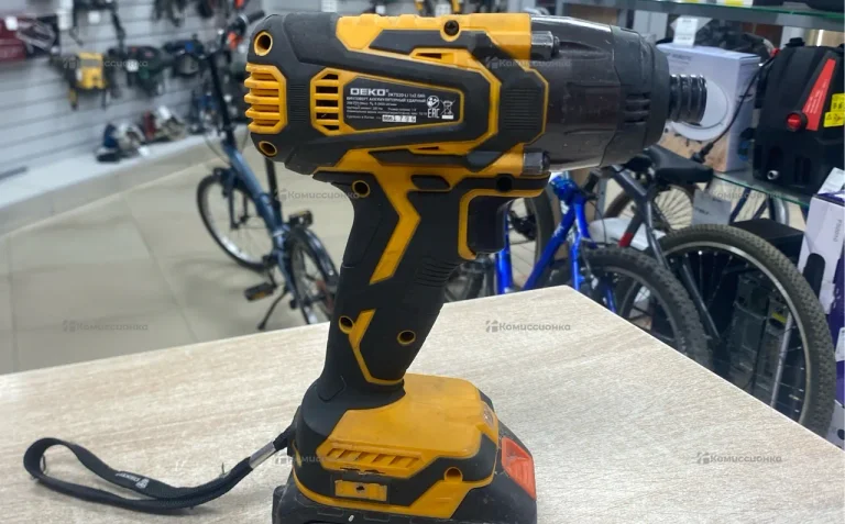 Винтоверт аккумуляторный DEKO DKTS20-Li