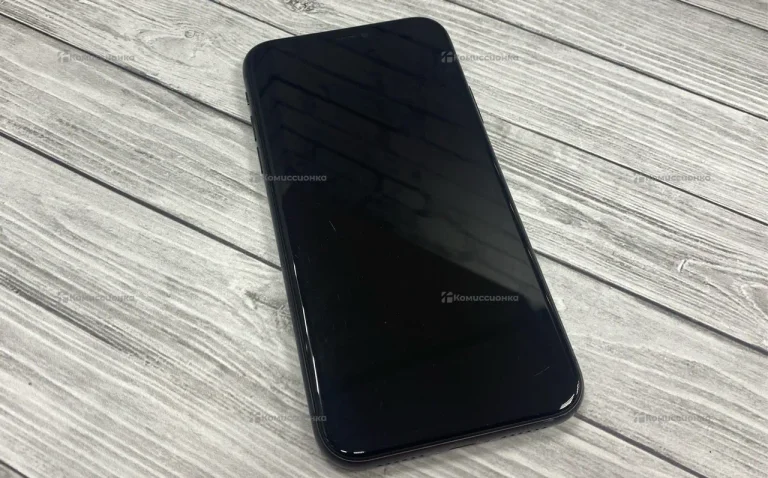 Apple iPhone 11 4/128 ГБ