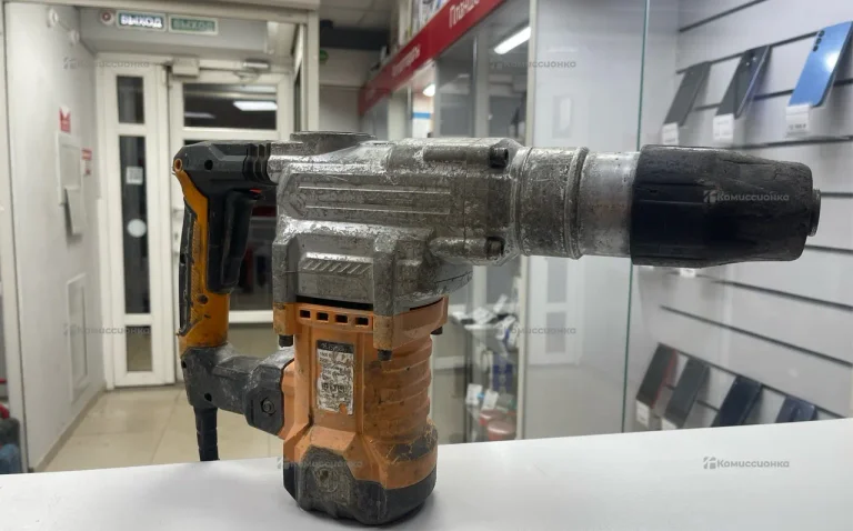 Перфоратор вихрь П1200К-М