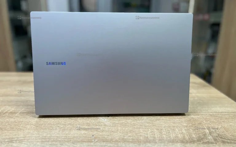 Ноутбук Samsung Galaxy Book 4