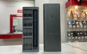 Электрическая отвертка с набором бит