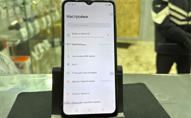 Infinix Hot 30i 4/64 ГБ