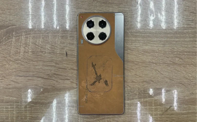 Tecno Camon 30 8/256 ГБ