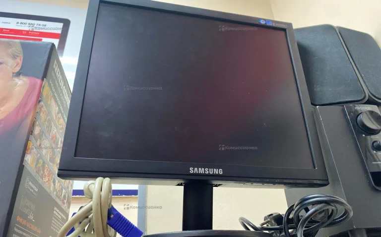 Монитор Samsung SyncMaster E1720NR